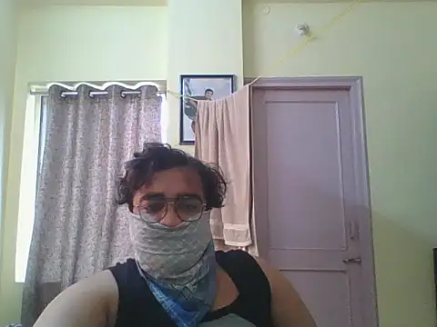 Snapshot of Kunal6782 chatting on November 18, 11:14 am Kunal6782 online show from November 18, 11:14 am