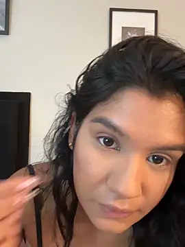 Lyria Diamond online show from October 26, 8:15 pm