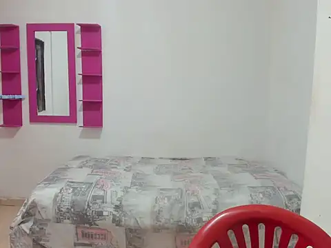 Snapshot of naty_lan11 chatting on September 28, 3:28 pm naty lan11 online show from September 28, 3:28 pm