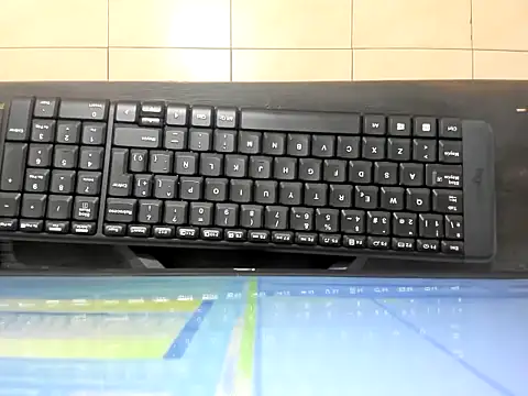 Snapshot of naty_lan11 chatting on October 18, 1:45 pm naty lan11 online show from October 18, 1:45 pm