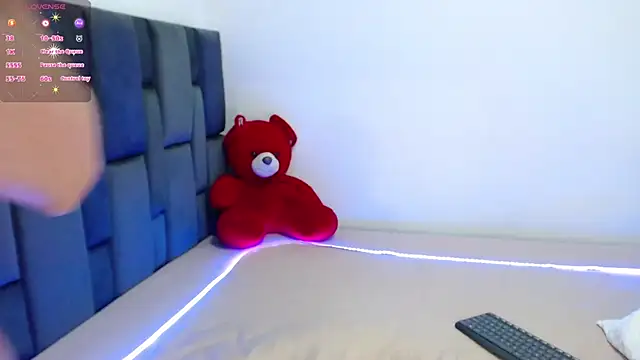 sara joker online show from October 10, 11:15 pm