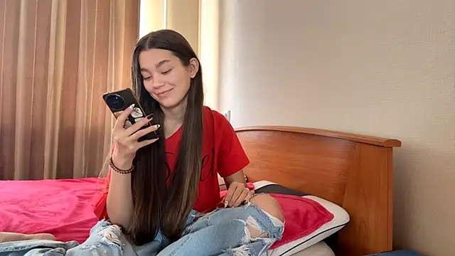 Snapshot of Cuteviola chatting on October 2, 3:13 am Cuteviola online show from October 2, 3:13 am