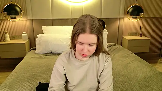 Alida Brice online show from January 19, 6:28 am