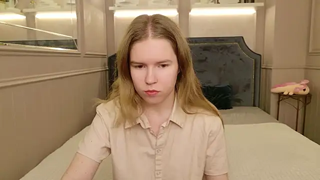 Alida Brice online show from June 3, 5:32 am