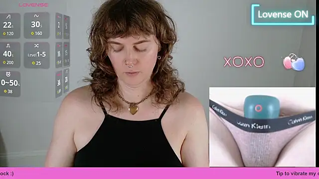 Snapshot of tsellieryder chatting on July 23, 2:09 am tsellieryder online show from July 23, 2:09 am