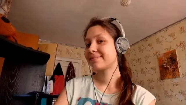 QutieDaSweet online show from September 19, 7:10 am