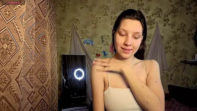 Snapshot of QutieDaSweet chatting on February 19, 1:12 am QutieDaSweet online show from February 19, 1:12 am