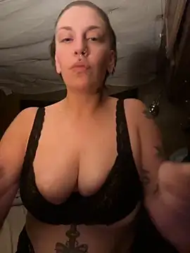 eggsma666 online show from September 13, 10:15 am