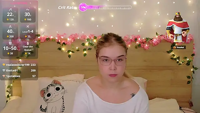 Snapshot of Lilith_Bonheur chatting on September 18, 4:20 pm Lilith Bonheur online show from September 18, 4:20 pm