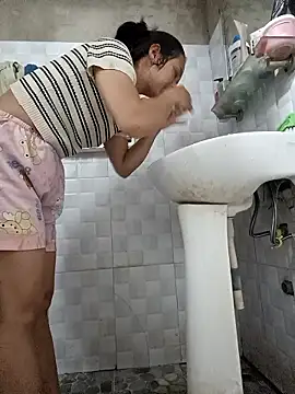 Na xx online show from October 17, 11:18 pm