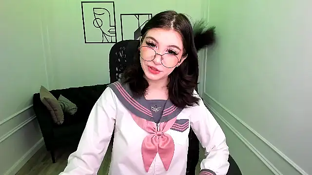 Snapshot of MeLLSawertyq chatting on October 14, 7:47 pm MeLLSawertyq online show from October 14, 7:47 pm