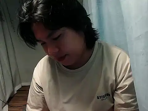 Huntrix2025 online show from November 20, 8:41 pm