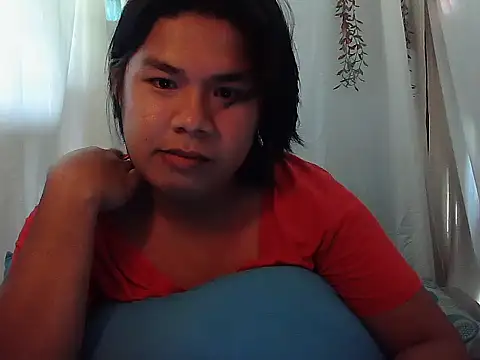 Huntrix2025 online show from December 21, 3:02 am