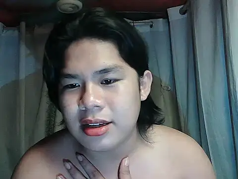 Huntrix2025 online show from January 6, 9:57 am