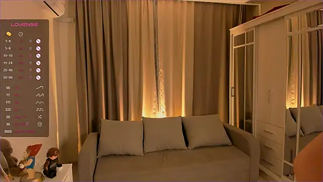 Snapshot of bootyfruttycutie chatting on September 27, 6:57 pm bootyfruttycutie online show from September 27, 6:57 pm