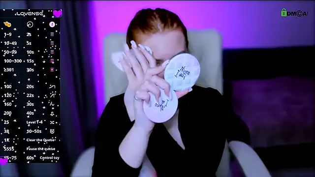 red  dizzy online show from October 13, 7:14 pm