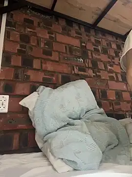 Snapshot of LAURA_LLL chatting on November 17, 7:41 pm LAURA LLL online show from November 17, 7:41 pm