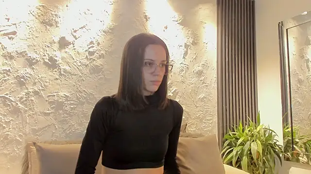 joselin rouse online show from February 13, 12:23 pm