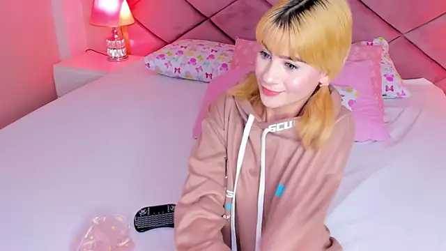 ChloeLaurentt online show from February 7, 2:54 pm