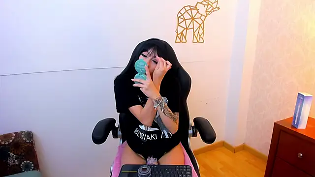 LaylaaDoll online show from October 26, 1:50 pm