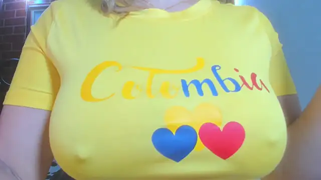 Snapshot of LatinaMature_ chatting on May 11, 3:51 pm LatinaMature online show from May 11, 3:51 pm