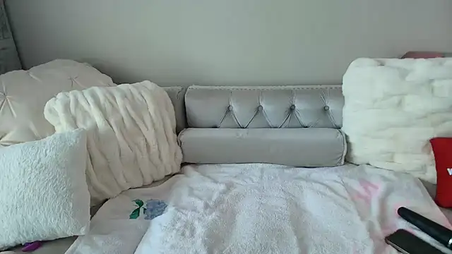 BarbieKarly online show from September 30, 7:30 pm