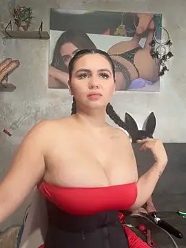 innocenttemplegirl online show from October 11, 12:54 am