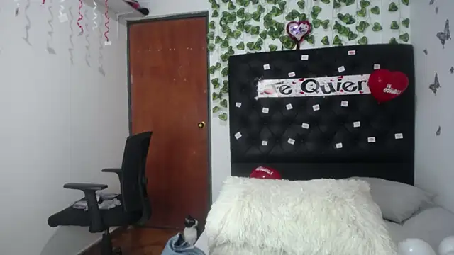 isabel 09 online show from February 14, 7:10 pm