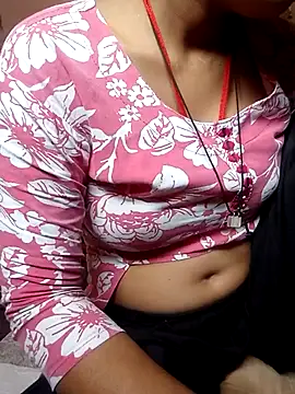 Snapshot of Hot_sundri83838 chatting on April 12, 7:35 am Hot sundri83838 online show from April 12, 7:35 am