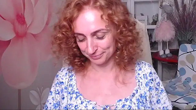 Snapshot of Venus_love1 chatting on June 10, 5:45 pm Venus love1 online show from June 10, 5:45 pm