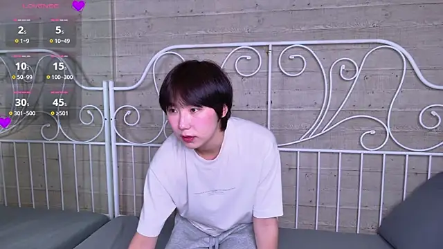 HeejinWang online show from April 4, 8:39 pm