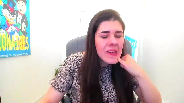 Snapshot of Joannia chatting on February 23, 8:22 am Joannia online show from February 23, 8:22 am