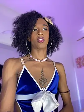 Snapshot of Mia_royal chatting on May 10, 2:33 pm Mia royal online show from May 10, 2:33 pm