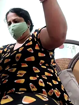 Mmm143 online show from October 19, 9:43 am