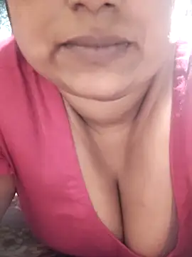 Mmm143 online show from March 29, 2:06 pm