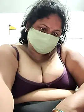 Mmm143 online show from April 4, 11:46 pm