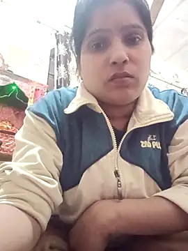 aliya-jaan71 online show from December 19, 4:03 pm