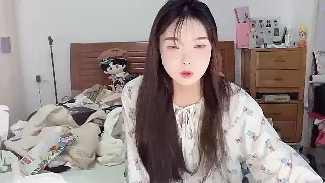 Akong11 online show from September 29, 3:39 pm