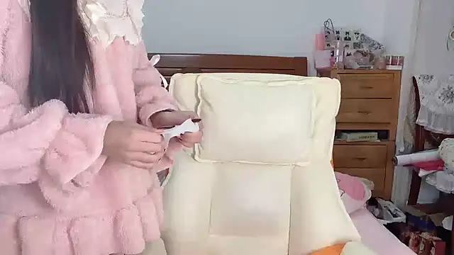 Akong11 online show from December 15, 3:22 am