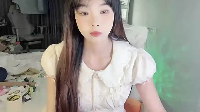 Akong11 online show from July 4, 1:39 pm