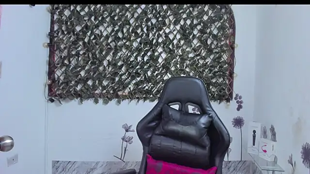 Luna021 1 online show from October 17, 6:43 pm