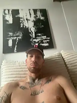 bobsex211 online show from May 4, 12:56 pm