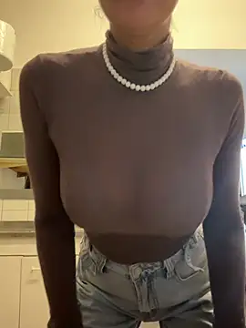 ainaht online show from February 18, 8:32 am