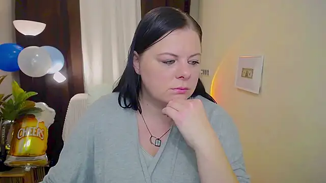 Snapshot of BritneyRaine chatting on September 21, 6:04 am BritneyRaine online show from September 21, 6:04 am