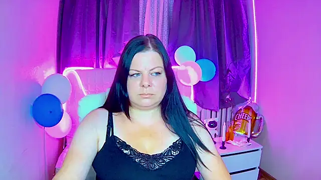 Snapshot of BritneyRaine chatting on September 30, 12:21 pm BritneyRaine online show from September 30, 12:21 pm