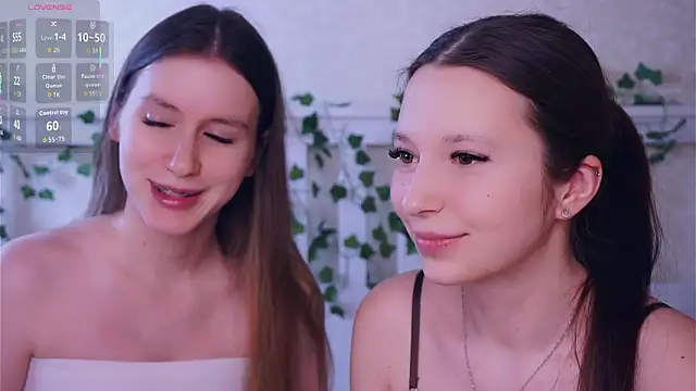 GabrielleLynchard online show from March 18, 9:18 pm