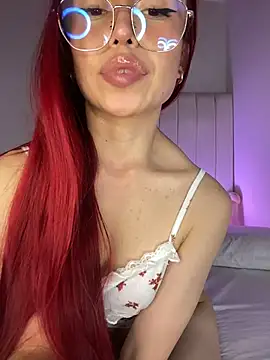 Snapshot of Abbi_Gomez chatting on January 19, 1:20 am Abbi Gomez online show from January 19, 1:20 am