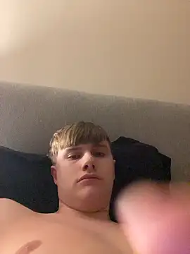 Sammyboy2211 online show from February 26, 1:48 am