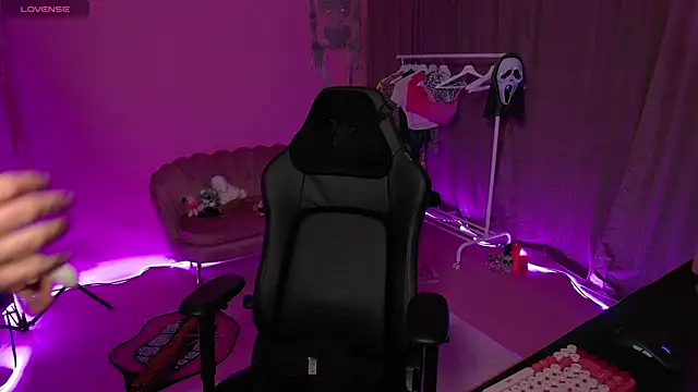 Snapshot of kaylaxsweet chatting on November 5, 8:31 pm kaylaxsweet online show from November 5, 8:31 pm