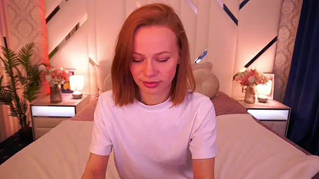 ShyySiren online show from April 2, 6:44 am